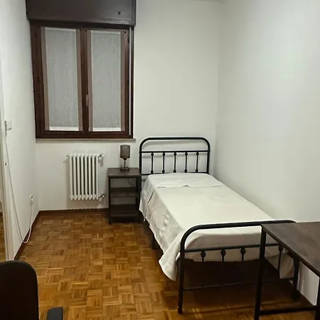 Noi 2 Bed & Breakfast *